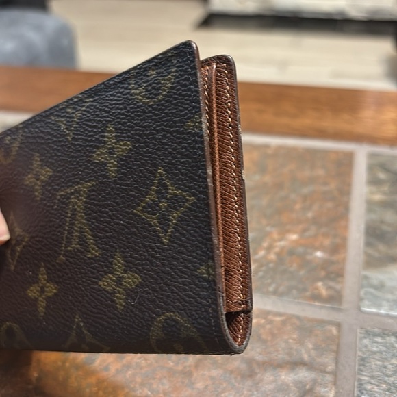 Vintage Louis Vuitton Bifold Wallet - Picture 6 of 8